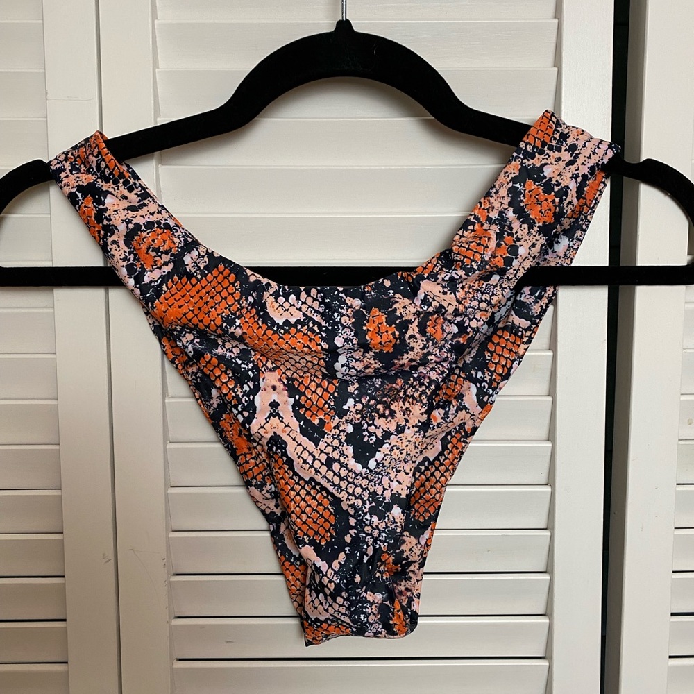 Matching Set - Python Bikini - 6/8 👙 - Picture 2 of 7